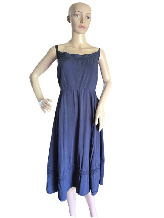 torrid Dresses & Skirts - torrid Navy Blue Spaghetti-Strap Midi Dress